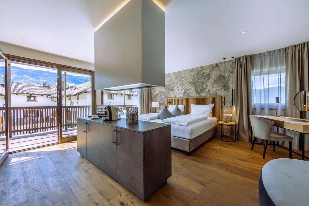Hotel Ansitz Rungghof Appiano Sulla Strada Del Vino Esterno foto