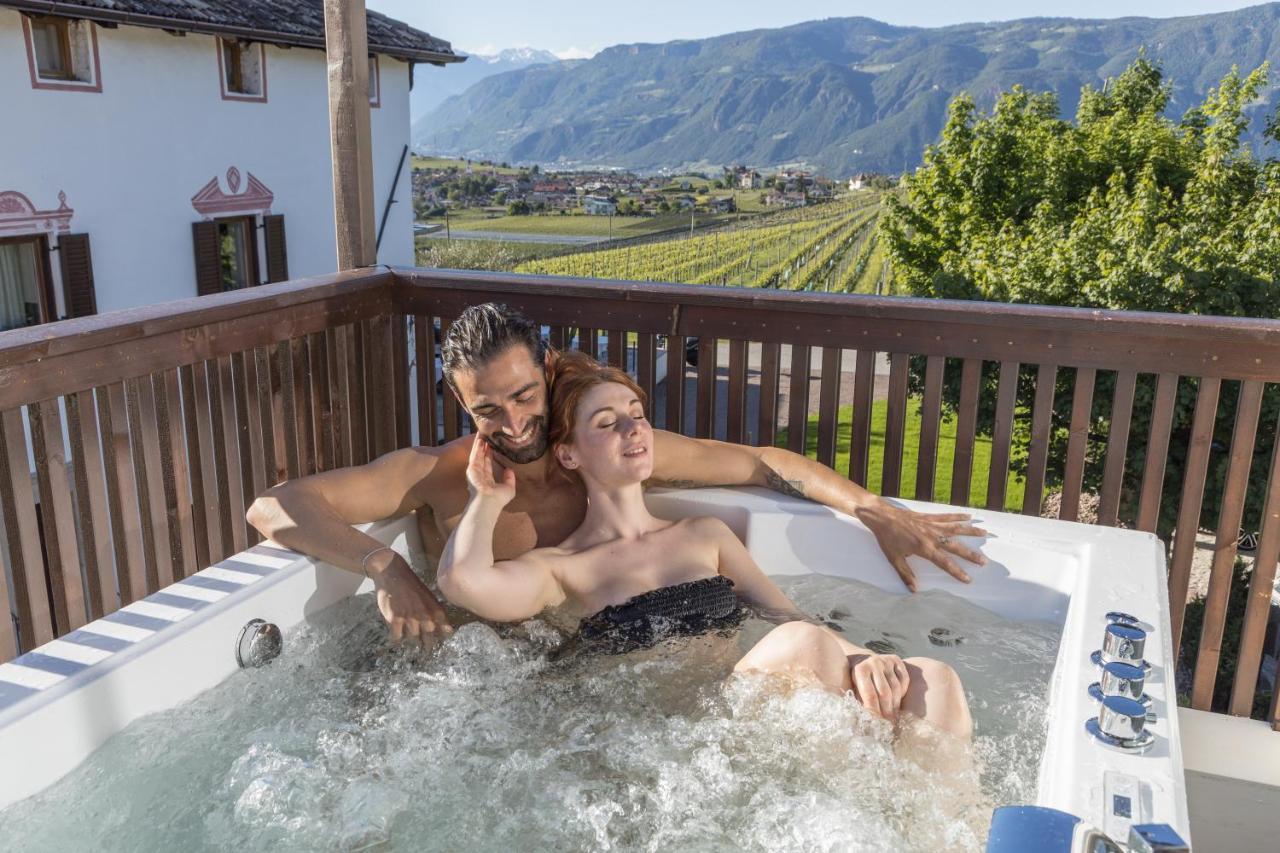 Hotel Ansitz Rungghof Appiano Sulla Strada Del Vino Esterno foto