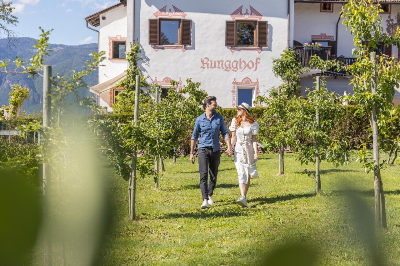Hotel Ansitz Rungghof Appiano Sulla Strada Del Vino Esterno foto