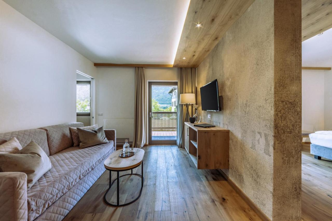 Hotel Ansitz Rungghof Appiano Sulla Strada Del Vino Esterno foto