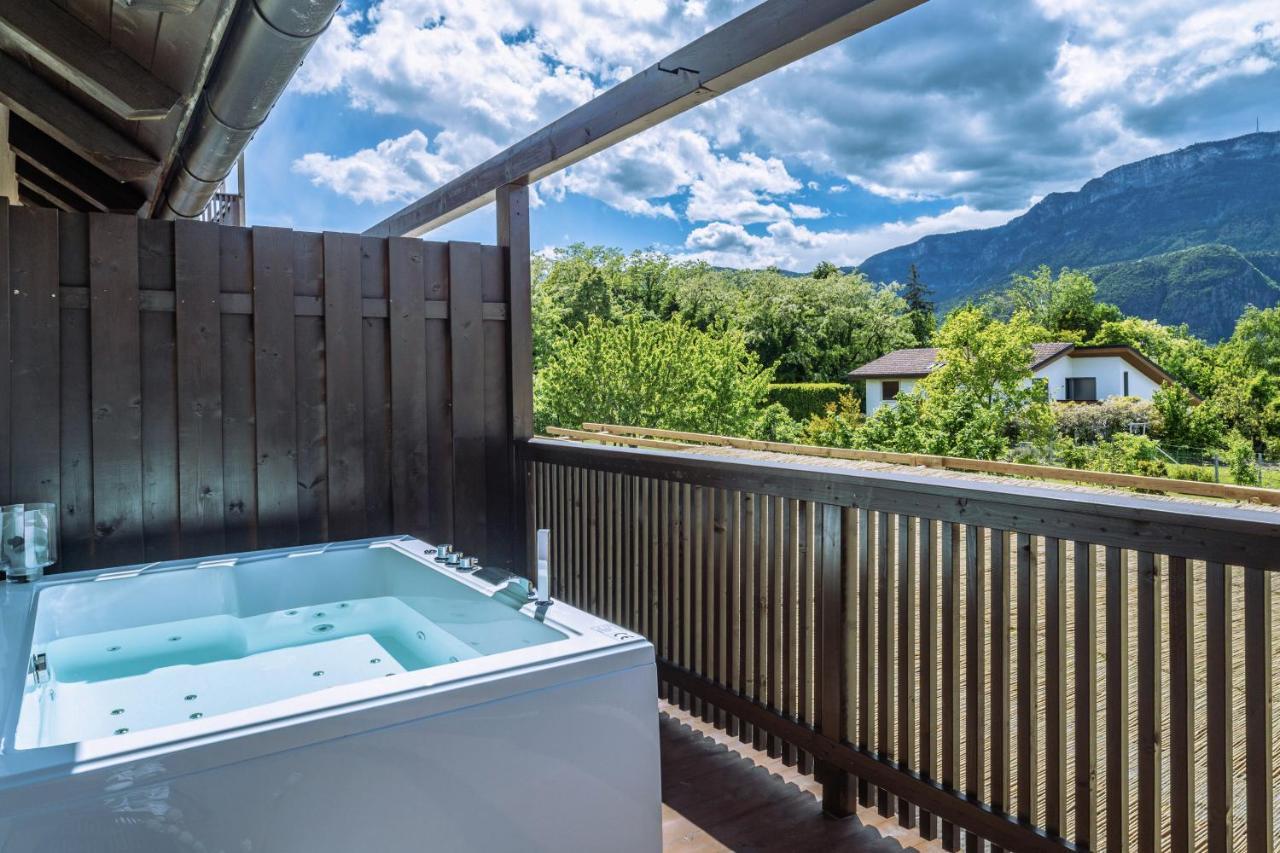 Hotel Ansitz Rungghof Appiano Sulla Strada Del Vino Esterno foto