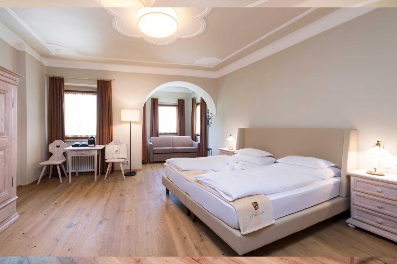 Hotel Ansitz Rungghof Appiano Sulla Strada Del Vino Esterno foto