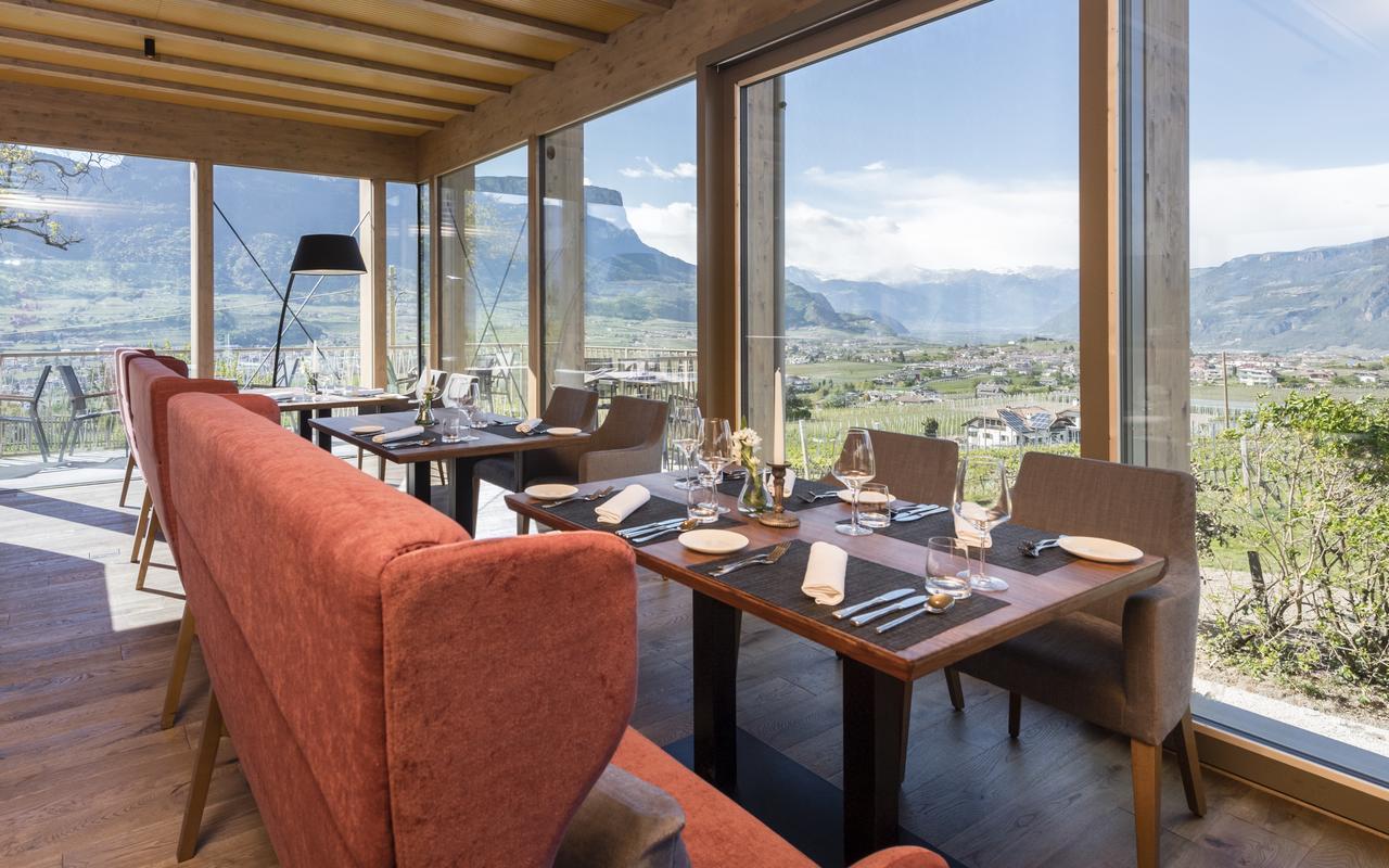 Hotel Ansitz Rungghof Appiano Sulla Strada Del Vino Esterno foto